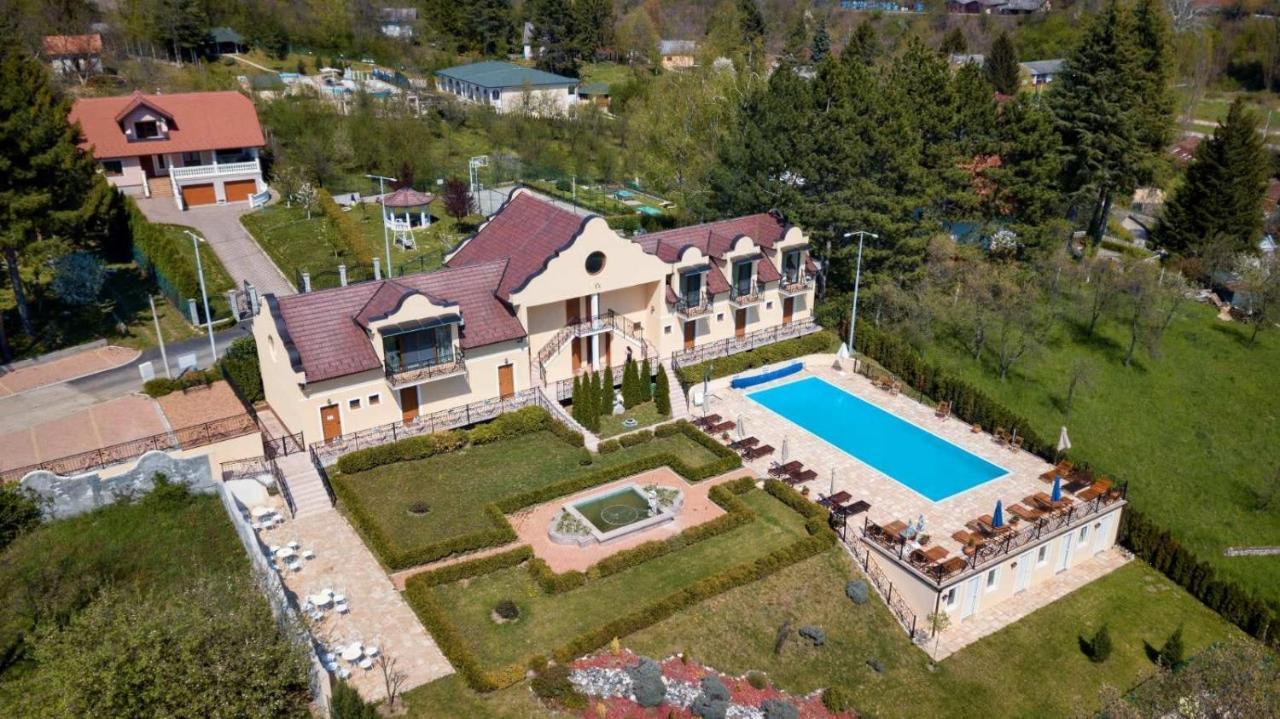 Suncani Breg Apartments Врднік Екстер'єр фото