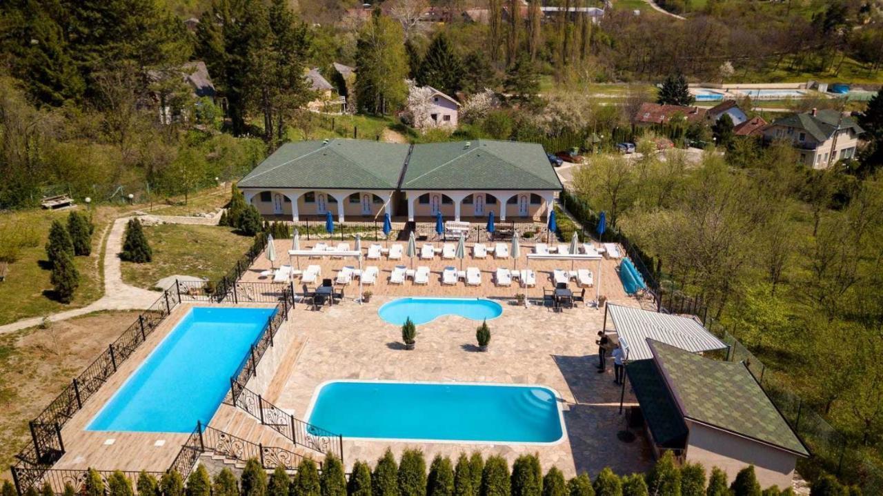 Suncani Breg Apartments Врднік Екстер'єр фото