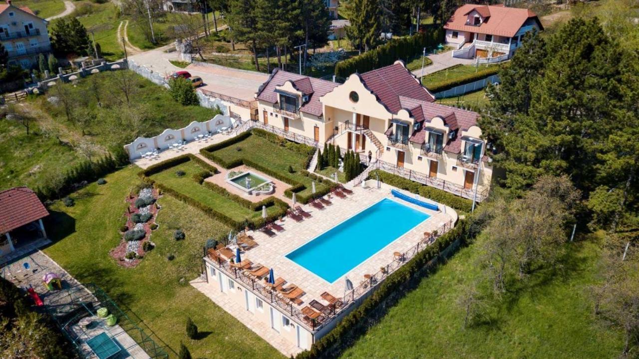 Suncani Breg Apartments Врднік Екстер'єр фото