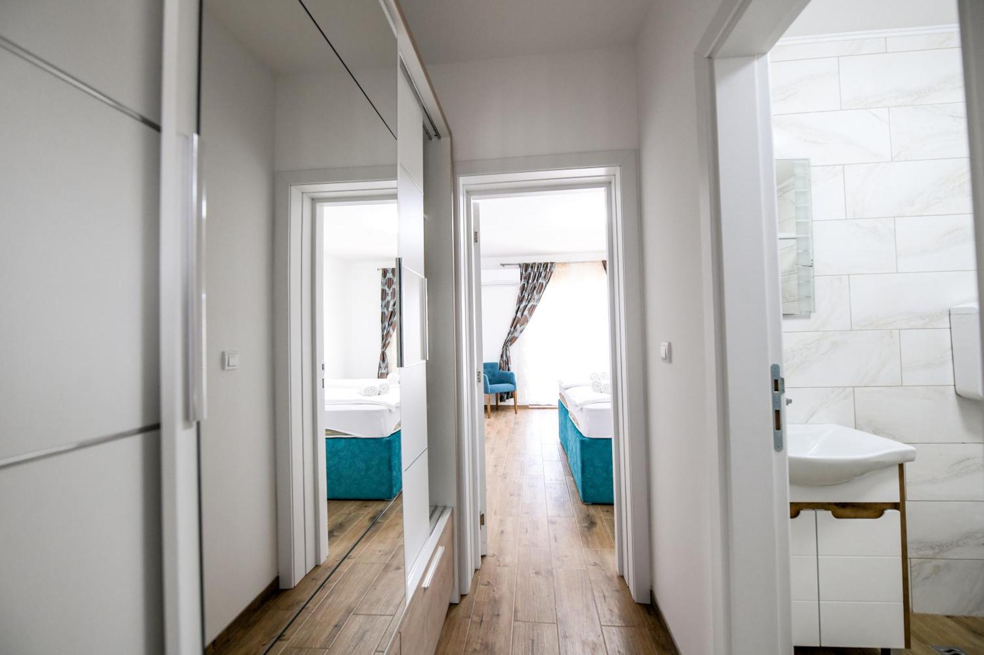 Suncani Breg Apartments Врднік Номер фото