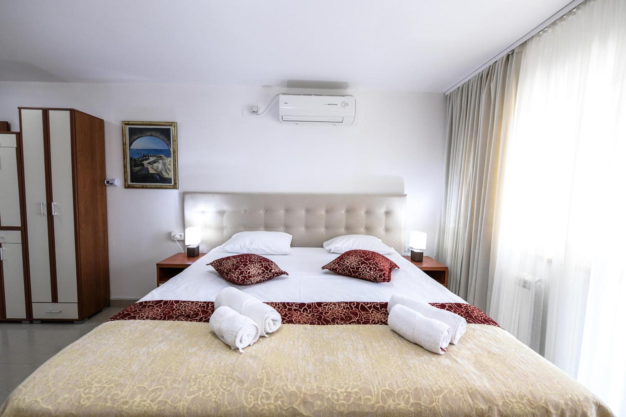 Suncani Breg Apartments Врднік Номер фото